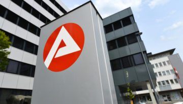 Strafurteil wegen Betruges - Erschleichen von Arbeitslosenhilfe Strafurteil wegen Betruges - Erschleichen von Arbeitslosenhilfe