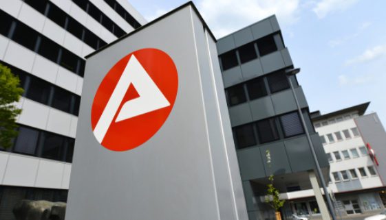 Strafurteil wegen Betruges - Erschleichen von Arbeitslosenhilfe