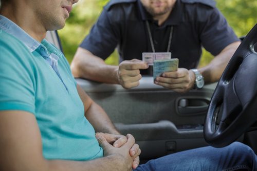 Fahren ohne Fahrerlaubnis – Anerkennung eines gefälschten umgeschriebenen EU-Führerscheins