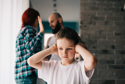 Üble Nachrede - Äußerungen über Partnerschaftsgewalt und Kindeswohlgefährdung in einer Familie