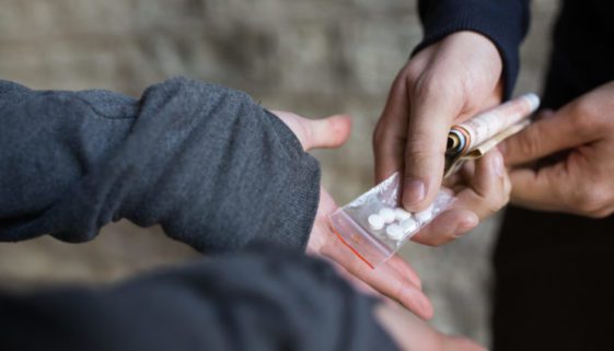 bandenmäßiges Handeltreiben mit Betäubungsmitteln in nicht geringer Menge bandenmäßiges Handeltreiben mit Betäubungsmitteln in nicht geringer Menge