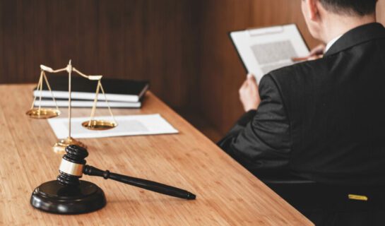 Anforderungen an Richterunterschrift in Urteilsurkunde – Unleserlichkeit
