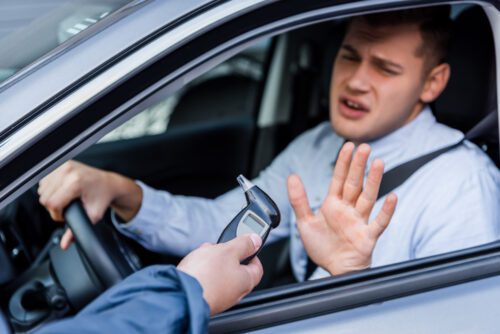 Trunkenheitsfahrt - tätlicher Angriff auf Polizeibeamte