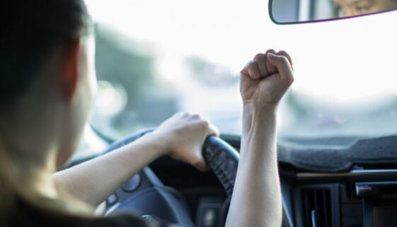 Straßenverkehrsgefährdung - Rücksichtslosigkeit bei fahrlässiger Begehungsweise Straßenverkehrsgefährdung - Rücksichtslosigkeit bei fahrlässiger Begehungsweise