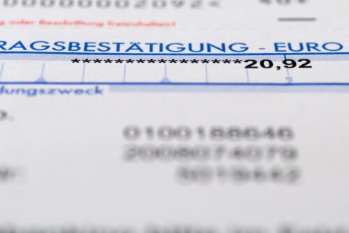 Strafbares Erteilen eines Überweisungsauftrags vom Konto eines Dritten