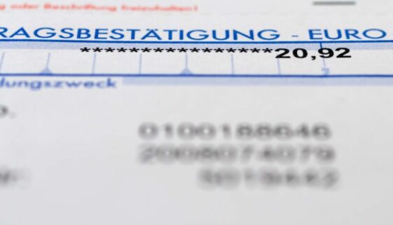 Strafbares Erteilen eines Überweisungsauftrags vom Konto eines Dritten Strafbares Erteilen eines Überweisungsauftrags vom Konto eines Dritten