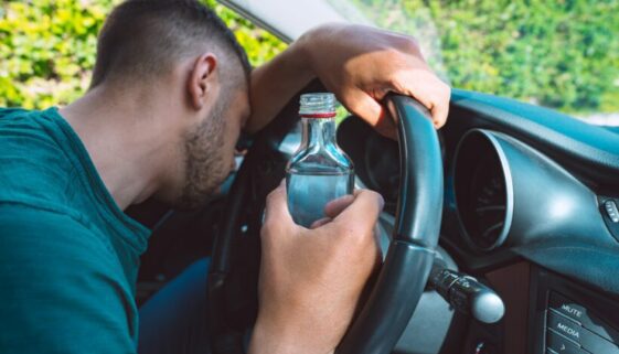 Trunkenheit im Verkehr - Abgrenzung zwischen Straftatbestand und Bußgeldtatbestand Trunkenheit im Verkehr - Abgrenzung zwischen Straftatbestand und Bußgeldtatbestand