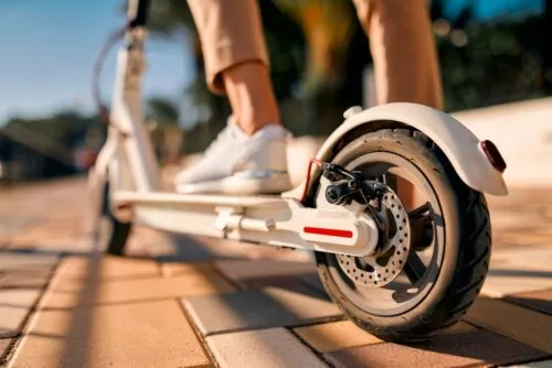 Drogenfahrt auf unversicherten E-Scooter – Fortbewegung mit Muskelkraft - Strafbarkeit