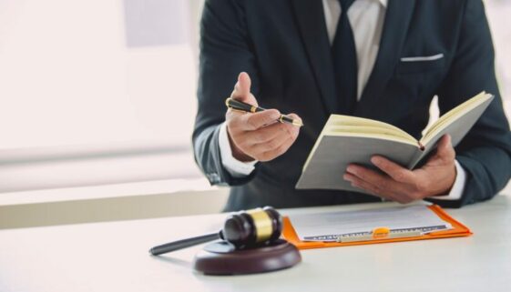 Strafbefehl abweichende Kostenentscheidung durch Gericht